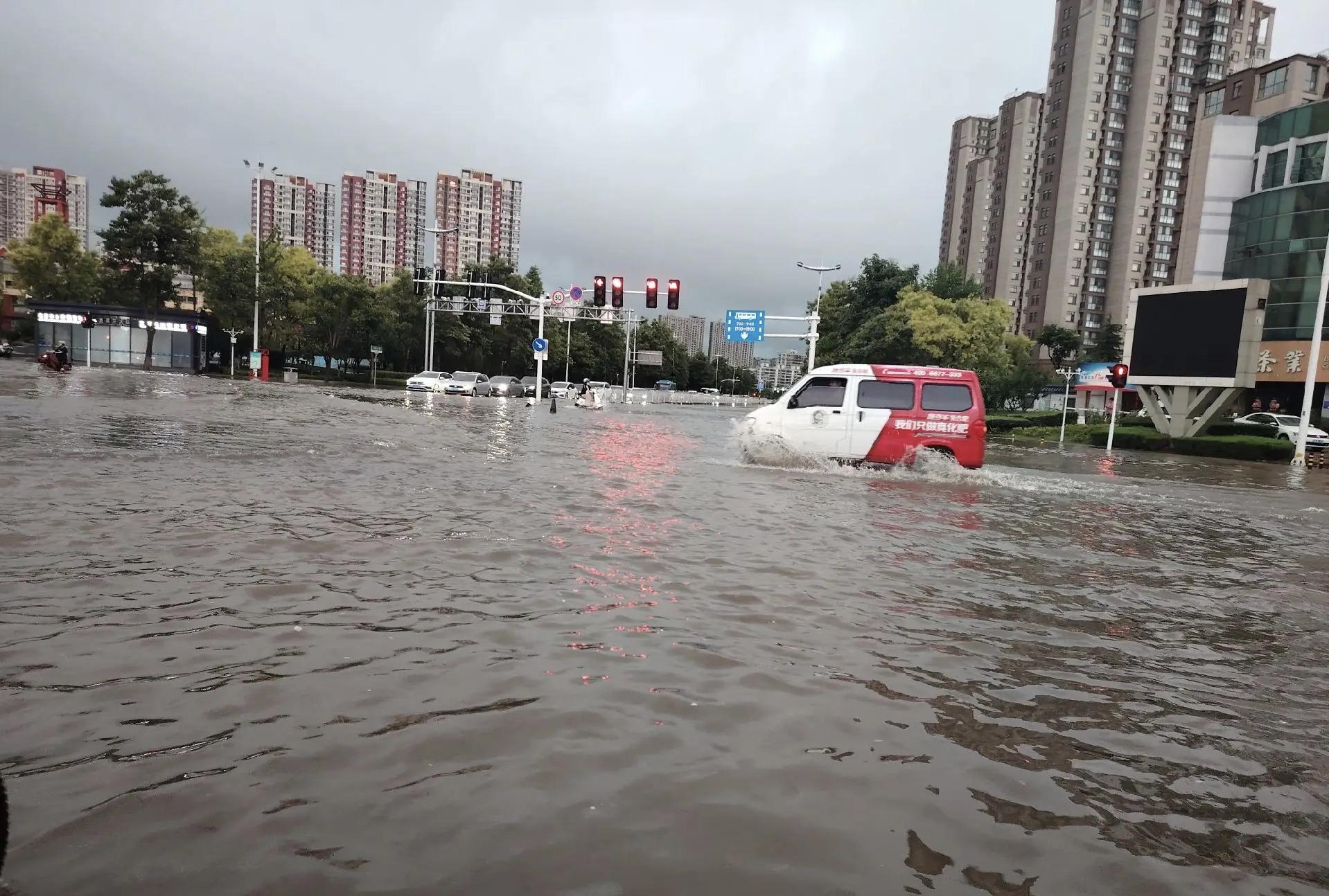 臨沂暴雨應(yīng)對指南，步驟與措施解析